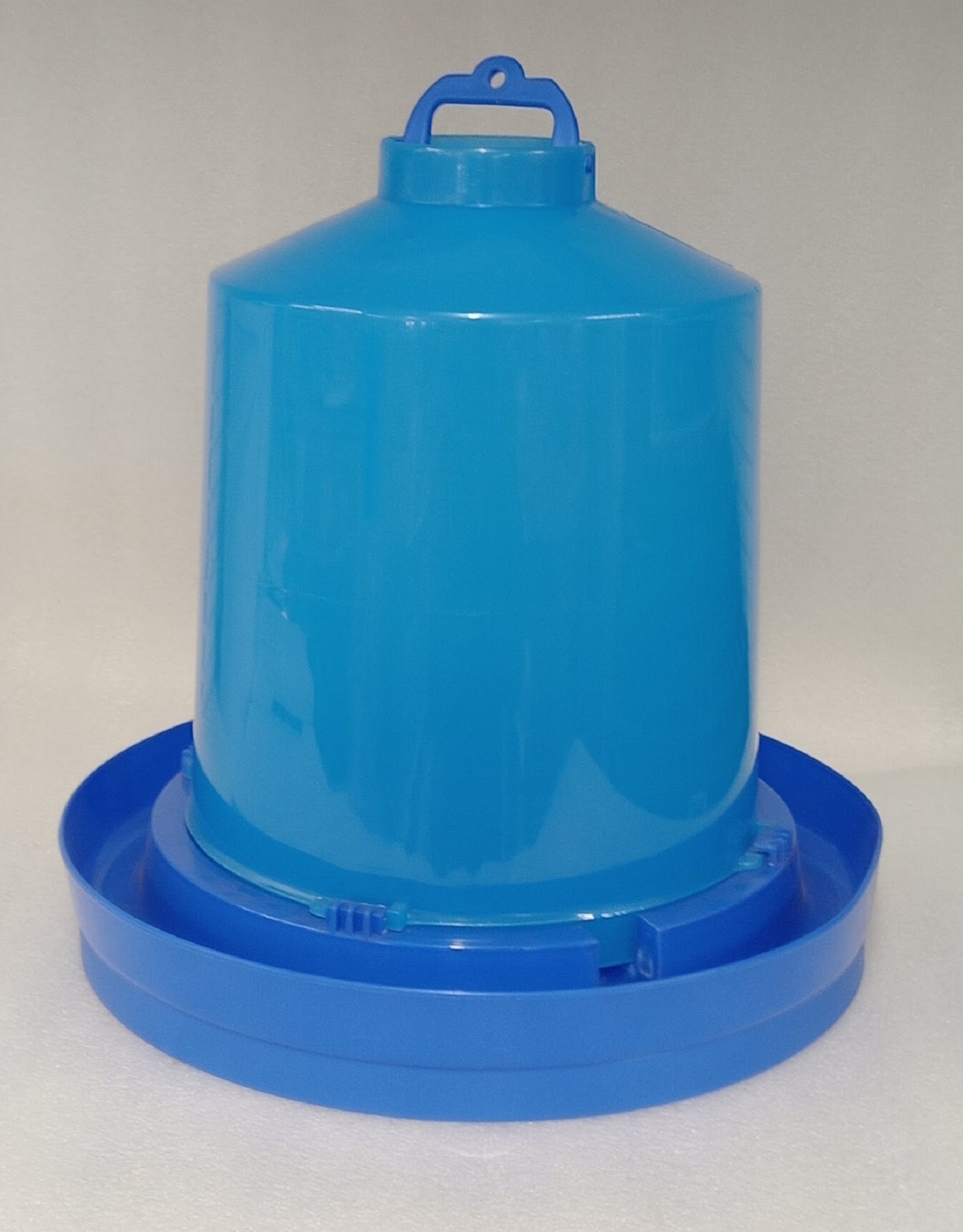 8 Litre Blue Chicken Drinker Opening Bottom