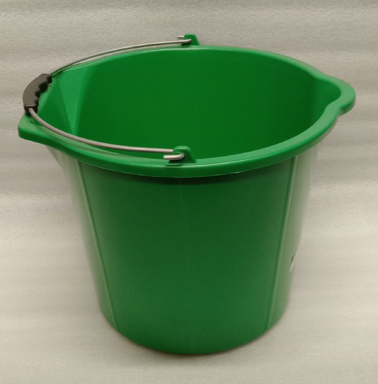 Green Bucket 15 Ltrs