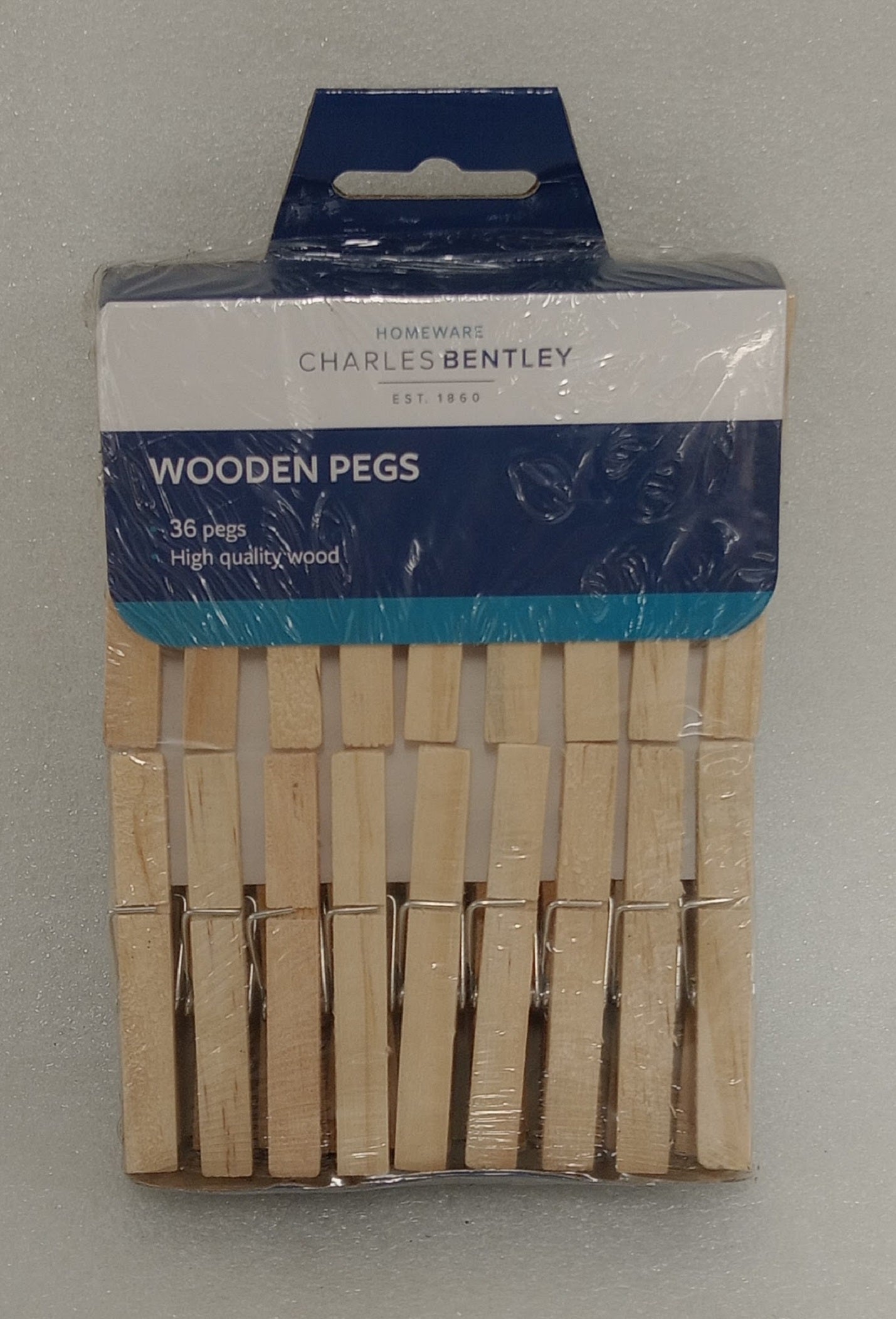 Polypacks of 36 wooden clothes pegs