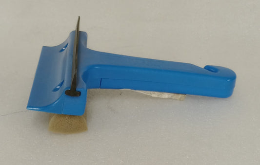 Ice scraper with squeegee