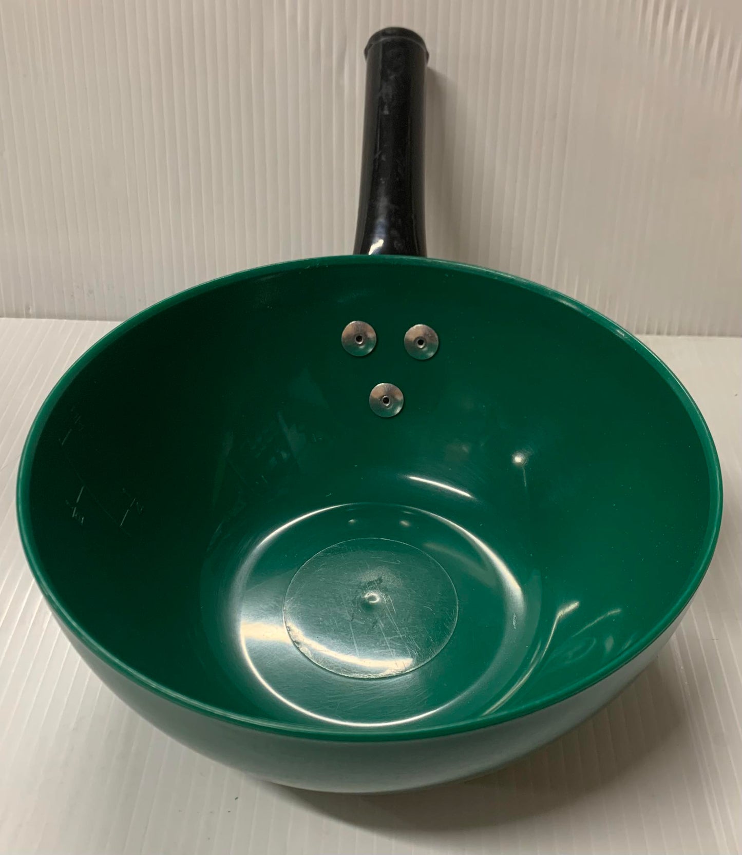 Round Plastic Scoop Green